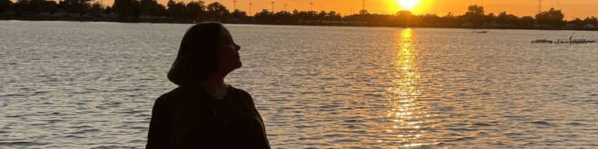 Una mujer que escribe.